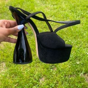 Black High Heels 🖤